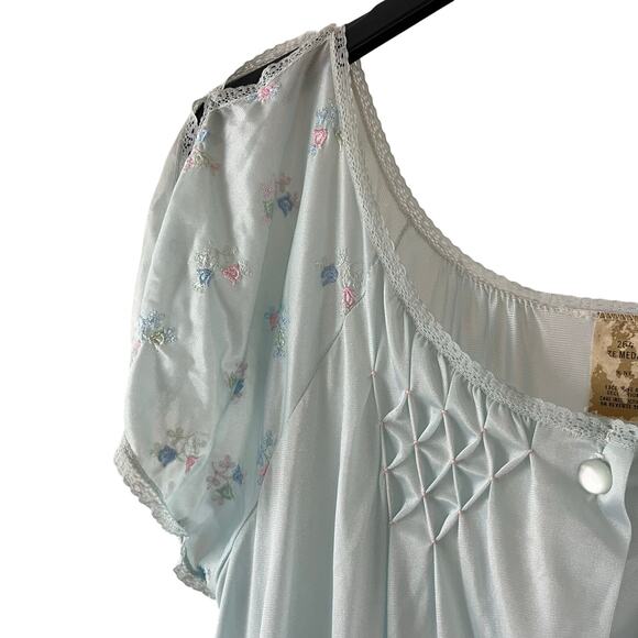 Movie Star Vintage Floral Embroidered Button Down Nylon Nightgown Medium - Picture 3 of 6
